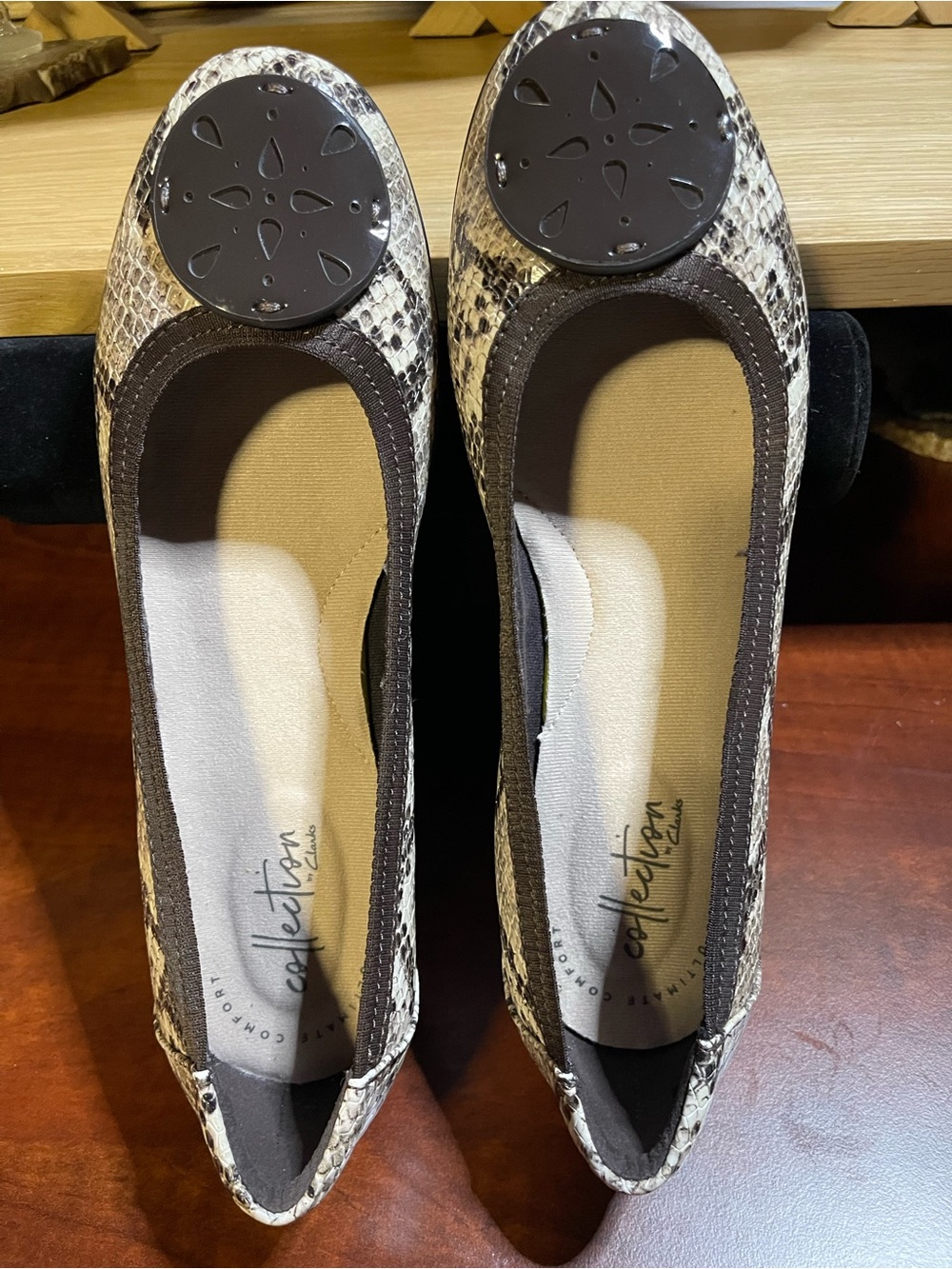 Clark’s Ultimate Comfort Snakeskin Print Ballet Flat Sz 6.5 / Vegan Leather